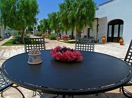 Hotel Masseria L'Ovile Остуні Екстер'єр фото